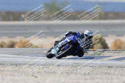media/Oct-05-2025-CVMA (Sun) [[beeef4f201]]/Race 2-Supersport Middleweight/